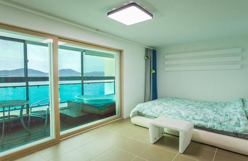 Kabae-ri Casa | Geoje Rockspa Pension