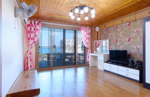 Geoje Casa | Geoje Sky Terrace Pension