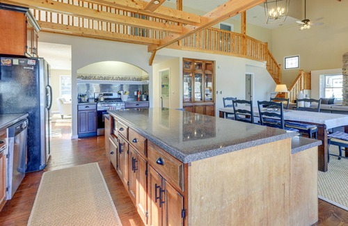Jackson Casa | Georgia Vacation Rental on Jackson Lake w/ Dock