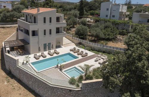 Prines Villa | Georgia Villa - With Private Pool