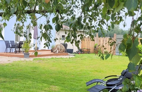 Schneeheide Apartamento | Geräumige Ferienwohnung mit 2 Schlafzimmern, 2 Bädern und Garten
