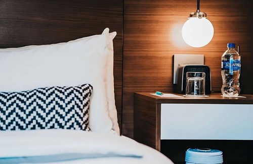 Downtown Minneapolis Hotel | Get Ready for Blissful Getaway! Pets Allowed, Near Bakken Library and Museum