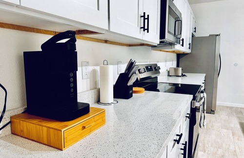 Sanford Casa | Getaways, your way! Spacious & Modern 3BR, 2BA