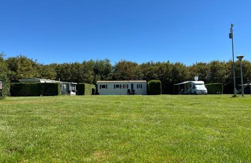 Aagtekerke Otro | Gezellige Stacaravan nr 7 op Mini-Camping Klaproosje 4 personen