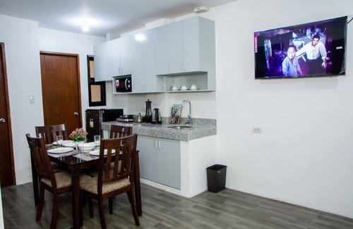 Imus Apartamento | Gibbz Apartelle (Unit 204)