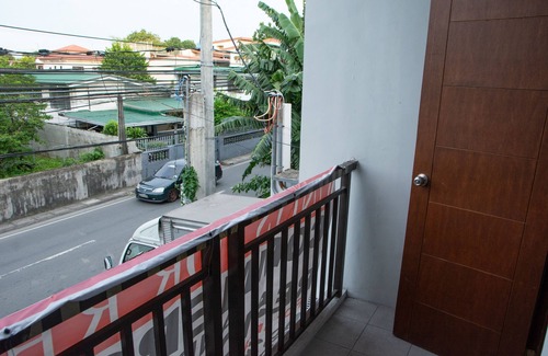 Imus Apartamento | Gibbz Apartelle (Unit 204)