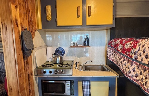 Piney Mountain Cama Y Desayuno | Giddyup Getaway! Altamont Farms