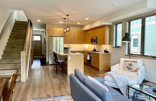 Carbondale Casa | Luxurious Shadowrock Townhouse: Breathtaking Views & Premier Mountain Living