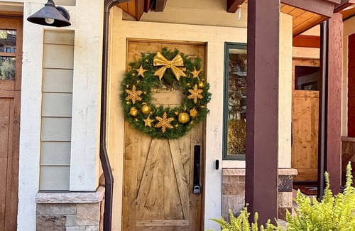 Carbondale Casa | Luxurious Shadowrock Townhouse: Breathtaking Views & Premier Mountain Living