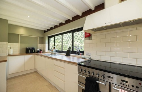 Upper Dicker Apartamento | Gildridge Country Estate | Countryside escape with hot tub