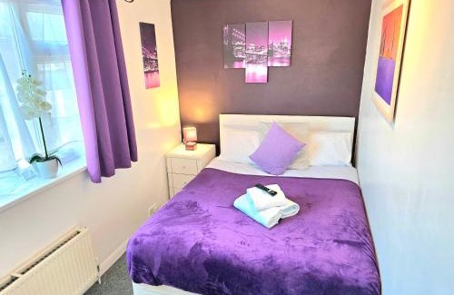 Gillingham Apartamento | Gillings Villa -Perfect For Long & Short Stays