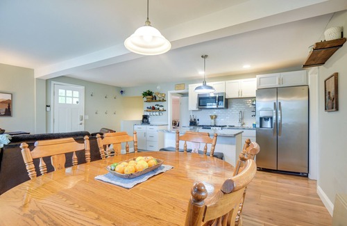 Gilmanton Casa | Gilmanton Vacation Rental w/ Kayaks - At Loon Pond