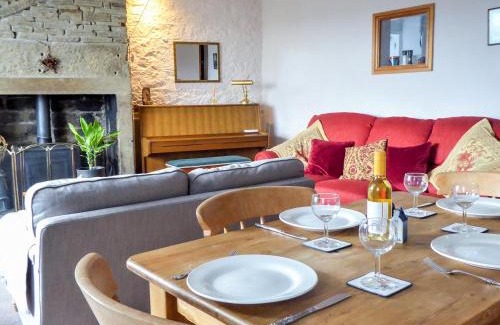 Ainley Top Casa | Ginnel Corner