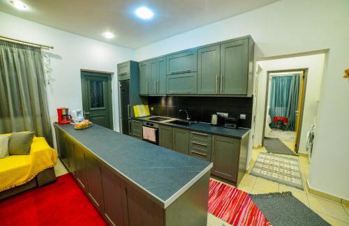 Leonidio Casa | Giorgos’s Luxury Apartment.