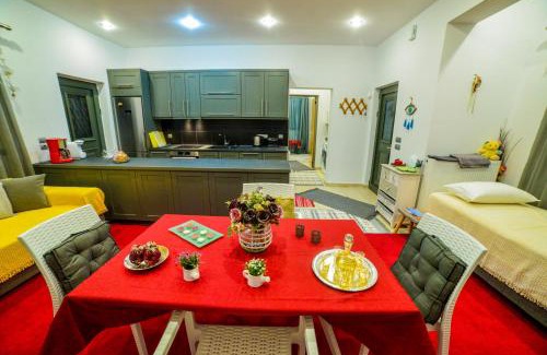 Leonidio Casa | Giorgos’s Luxury Apartment.