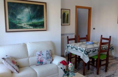 Minturno Apartamento | GIRASOLE a due passi dal mare