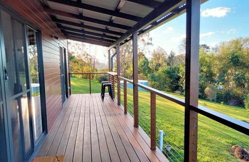 Federal Cabaña | Girayir Cottage. Native gardens. Byron hinterland. Abundant wildlife.