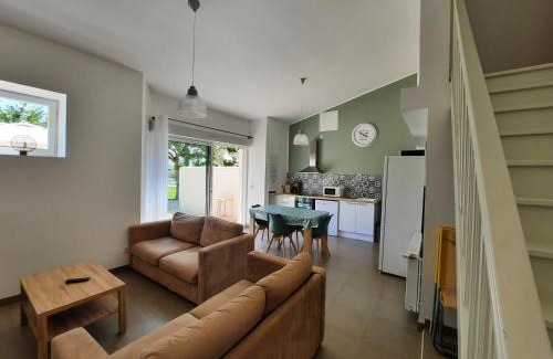 Balanzac Apartamento | Gite 4 personnes avec piscine entre Saintes et Royan