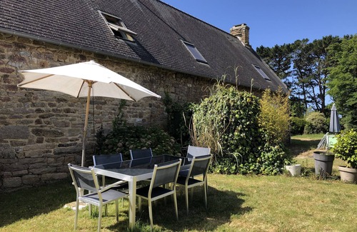 Nevez Casa | Gite Alcove in a farmhouse beach and coastal path on foot