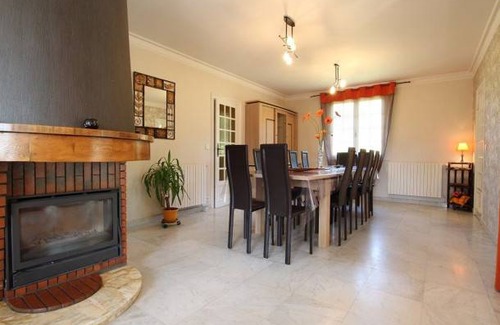 Arsac-en-Velay Casa | 320 m² Gîte ∙ 7 habitaciones ∙ 12 personas