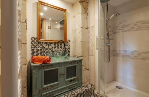 Deneze-sous-Doue Apartamento | Gite de la Ferme du Château 2 - Studio Climatisé
