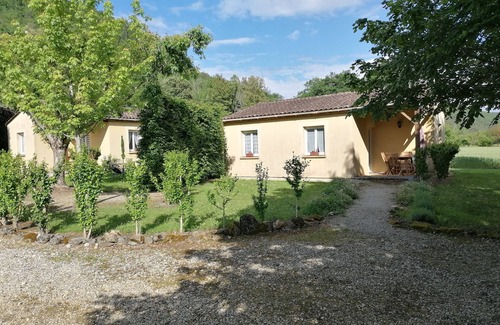 Castels et Bezenac Villa | Gîte de la Rive "Tilleul" Cerca de los sitios más bellos del Périgord Noir