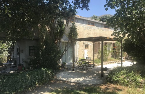 Patrimonio Apartamento | El estudio con una cama para 2 personas, cocina y baño.
