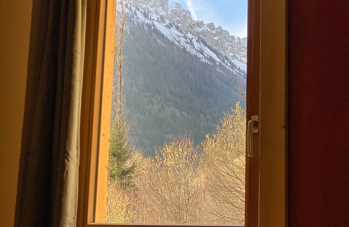 Entremont Apartamento | Les Terres Grises-Apartamento-Vista a la Montana-Confortable-Baño privado con...
