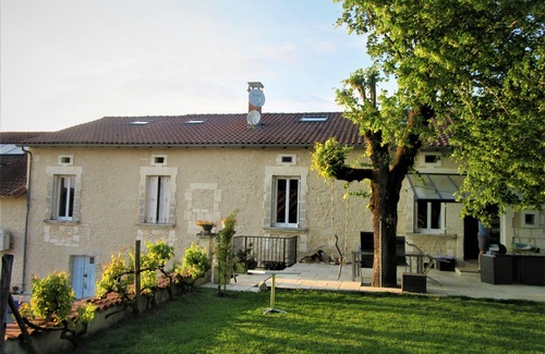 Leguillac-de-l'Auche Casa | La cabaña "entre amigos"