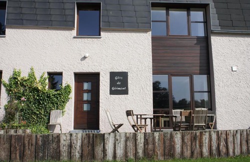 Neufchateau Casa | Gite for person with reduced mobility with outdoor pool