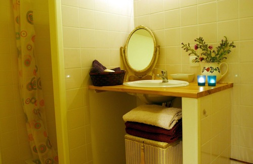 Desaignes Cabaña | Gîte Isabel en las colinas de Ardèche junto al pueblo medieval de Désaignes.