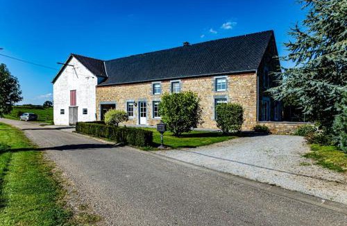 Momignies Casa | Gite la Dame au Lit gite à la ferme