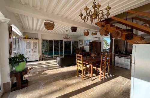 Peyriac-de-Mer Casa | Gite LA FONTAINE Famille Amis Relais Motards