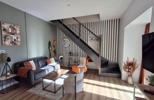 Breteil Casa | Gite La maison du 37 avec terrasse et jardinet