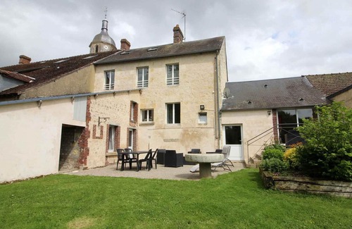 La Mesniere Cabaña | Gite La Mesnière, 4 bedrooms, 12 persons