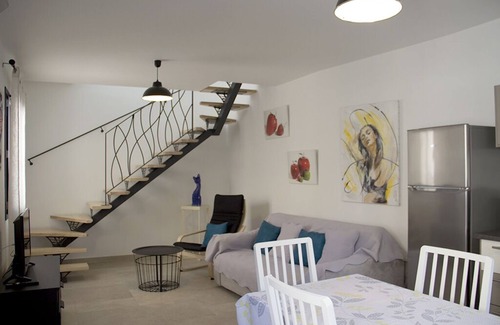 Robion Casa | Albergue el gato azul, bienvenido a la Provenza, al pie del Lubéron.