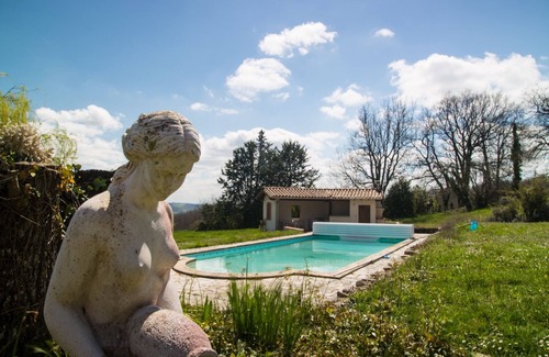 Puybegon Casa | Casa rural "Le Grand Chêne"