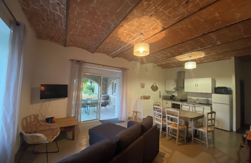 Grospierres Otro | Completely renovated country house 5 minutes from the leisure park and greenway