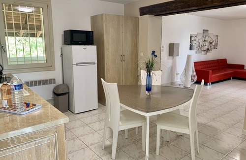 Le Cres Casa | Albergue Les Lavandes 4 personas piscina en la finca vinícola de Montpellier