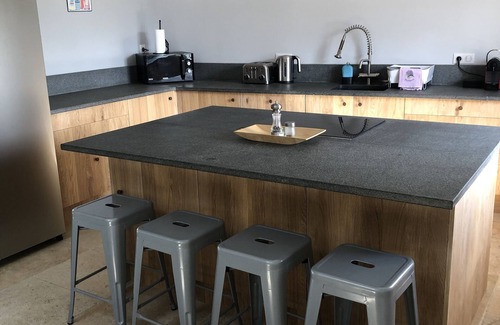 Mane Cabaña | moderna casa de campo con piscina y jacuzzi 6 personas tranquilas en Mane, Provenza