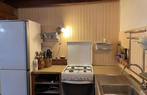 Noyant-d'Allier Cabaña | Gite Noyant-d'Allier, 3 bedrooms, 9 persons