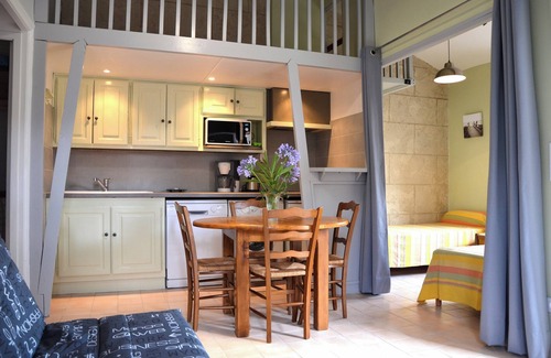 Raphele-les-Arles Casa | Gite Pastre #1, Gite in Holiday Residence between Camargue and Alpilles