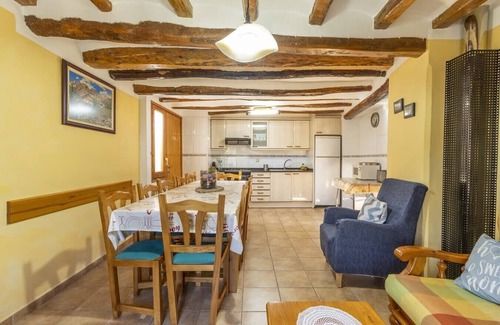 Les Iglesies Cabaña | Casa Rural Teulé 2 en los Pirineos: Escapada Perfecta en Plena Naturaleza|11 pax