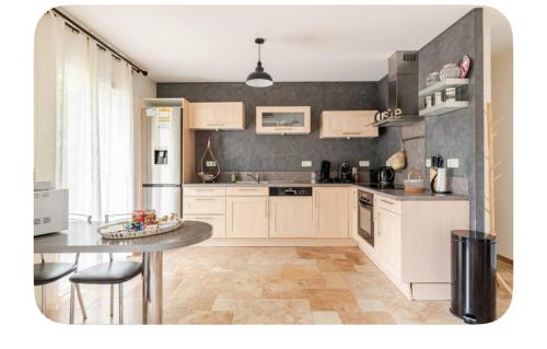 Thiron-Gardais Villa | GITE Thiron Gardais