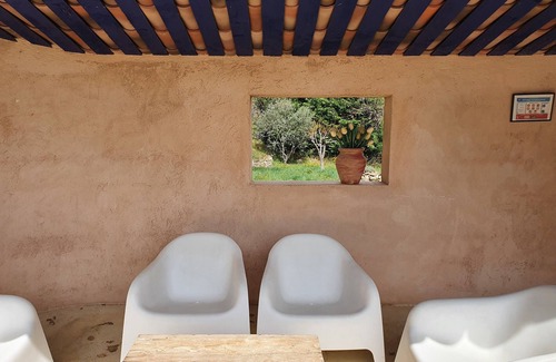 Entrechaux Apartamento | Casa rural con amplias habitaciones, piscina, hermosa vista de Ventoux y cerca del río.