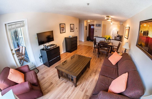 Blackcomb Apartamento | Glacier Lodge 205 - Ski in Ski out, Common Pool & Hot Tub