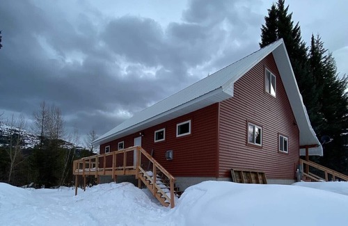 Essex Cabina | Glacier Park VRBO Luxury Cabin