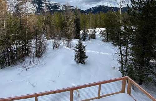 Essex Cabina | Glacier Park VRBO Luxury Cabin