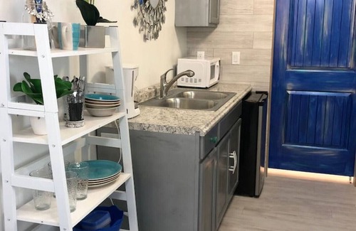 Palisades Casa | Glacier Tiny House -Valley Village