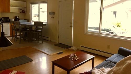 Mendenhall Valley Apartamento | Glacier Valley Rocks - Near Trails and the Mendenhall Glacier